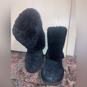 UGG Serpa Boot
